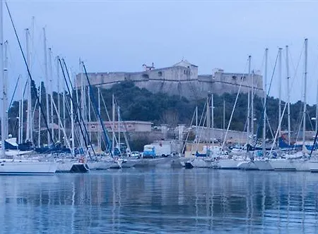 Hotell Stars Antibes 2*